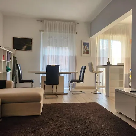 P7 Casa * Rome